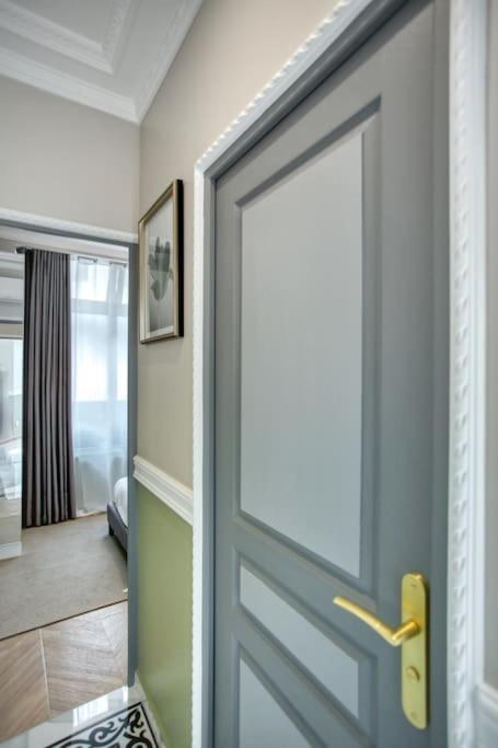 Charming Apart New 2 Bedrooms With Aircon París Exterior foto