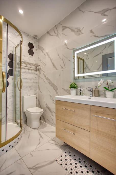 Charming Apart New 2 Bedrooms With Aircon París Exterior foto